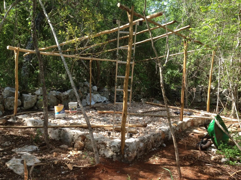 Montando las vigas del techo